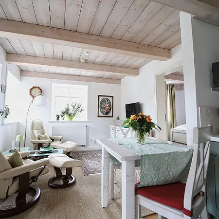 Green-waanang Apartment *